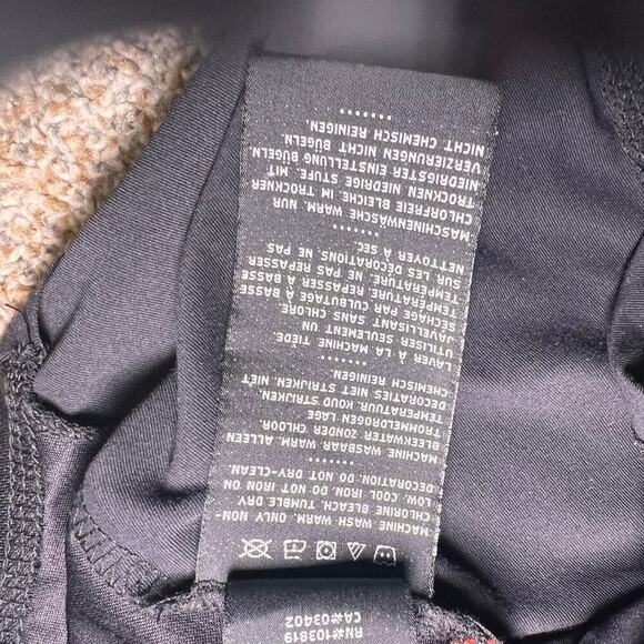 Harley Davidson Women's Black and Orange T Shirt.  Size Medium - Picture 5 of 9